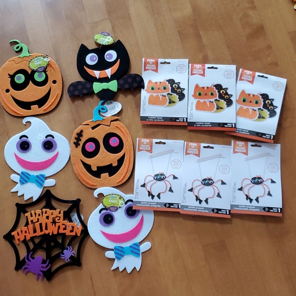 HALLOWEEN Crafts Spider Puppets Cats Felties NWT